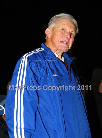 Thumbnail 1 in Windward vs. Excelsior (CIF SS 8-Man D1 Final) photogallery.