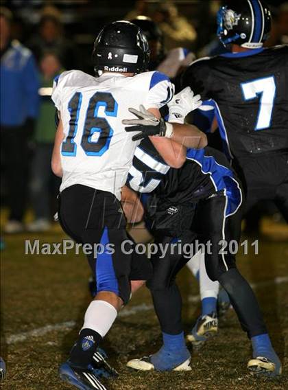 Thumbnail 3 in Windward vs. Excelsior (CIF SS 8-Man D1 Final) photogallery.