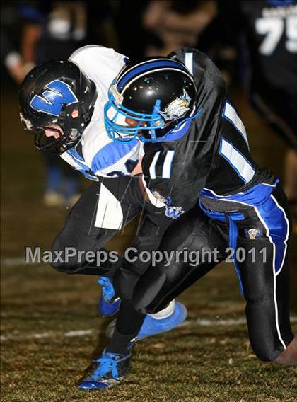 Thumbnail 1 in Windward vs. Excelsior (CIF SS 8-Man D1 Final) photogallery.