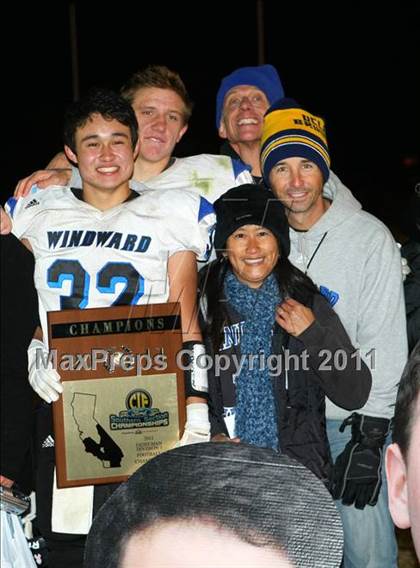 Thumbnail 3 in Windward vs. Excelsior (CIF SS 8-Man D1 Final) photogallery.