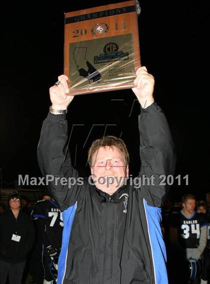 Thumbnail 2 in Windward vs. Excelsior (CIF SS 8-Man D1 Final) photogallery.