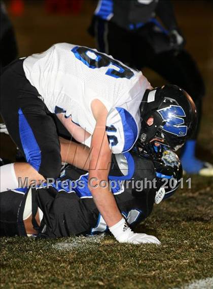 Thumbnail 2 in Windward vs. Excelsior (CIF SS 8-Man D1 Final) photogallery.