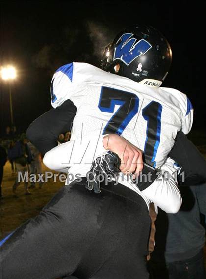 Thumbnail 3 in Windward vs. Excelsior (CIF SS 8-Man D1 Final) photogallery.
