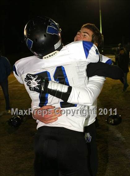 Thumbnail 1 in Windward vs. Excelsior (CIF SS 8-Man D1 Final) photogallery.