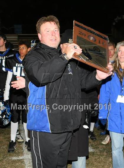 Thumbnail 2 in Windward vs. Excelsior (CIF SS 8-Man D1 Final) photogallery.