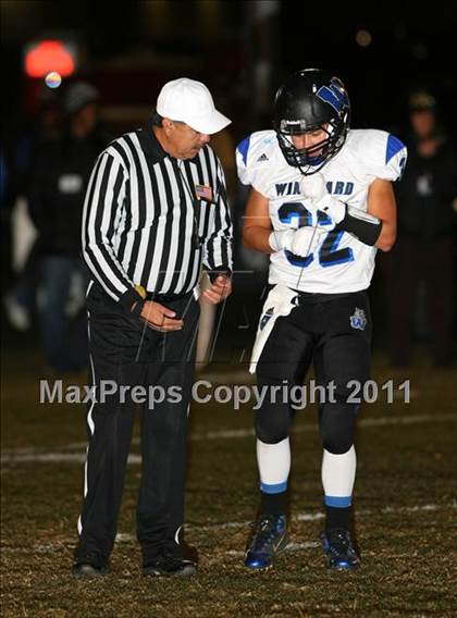Thumbnail 1 in Windward vs. Excelsior (CIF SS 8-Man D1 Final) photogallery.