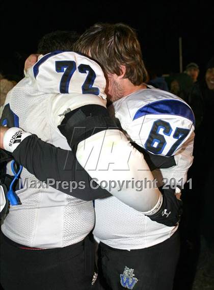 Thumbnail 3 in Windward vs. Excelsior (CIF SS 8-Man D1 Final) photogallery.