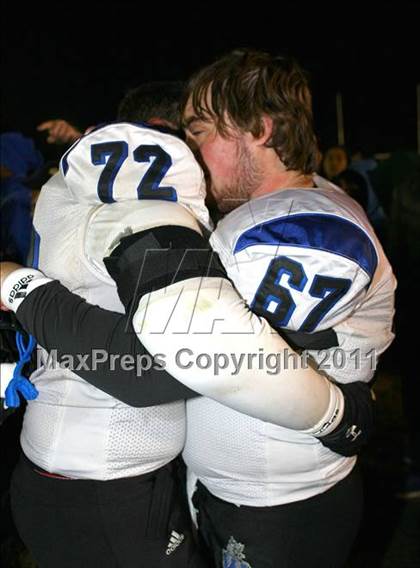 Thumbnail 1 in Windward vs. Excelsior (CIF SS 8-Man D1 Final) photogallery.