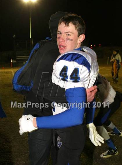 Thumbnail 2 in Windward vs. Excelsior (CIF SS 8-Man D1 Final) photogallery.