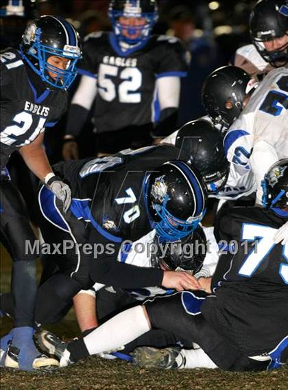 Thumbnail 1 in Windward vs. Excelsior (CIF SS 8-Man D1 Final) photogallery.