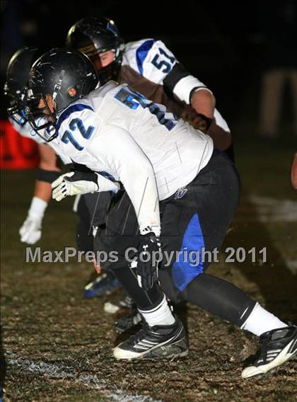 Thumbnail 1 in Windward vs. Excelsior (CIF SS 8-Man D1 Final) photogallery.