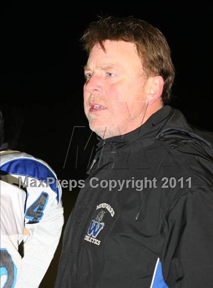 Thumbnail 2 in Windward vs. Excelsior (CIF SS 8-Man D1 Final) photogallery.