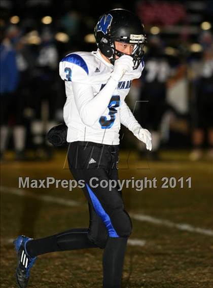 Thumbnail 2 in Windward vs. Excelsior (CIF SS 8-Man D1 Final) photogallery.