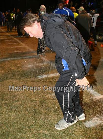 Thumbnail 3 in Windward vs. Excelsior (CIF SS 8-Man D1 Final) photogallery.