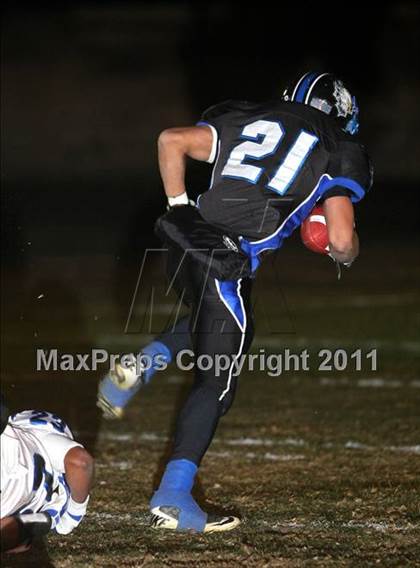 Thumbnail 2 in Windward vs. Excelsior (CIF SS 8-Man D1 Final) photogallery.