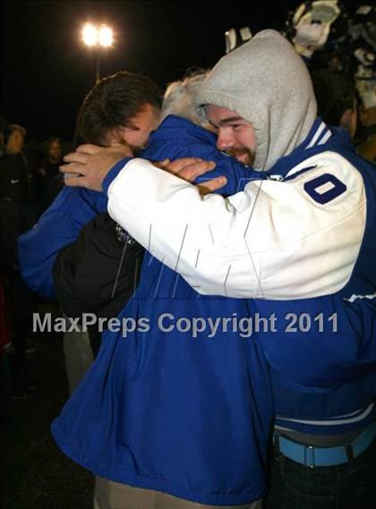 Thumbnail 1 in Windward vs. Excelsior (CIF SS 8-Man D1 Final) photogallery.