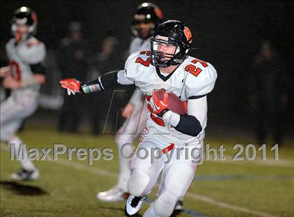 Thumbnail 3 in Ridgefield vs. Staples (CIAC Class LL Quarterfinal) photogallery.