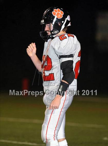 Thumbnail 3 in Ridgefield vs. Staples (CIAC Class LL Quarterfinal) photogallery.