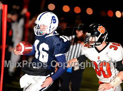 Thumbnail 3 in Ridgefield vs. Staples (CIAC Class LL Quarterfinal) photogallery.