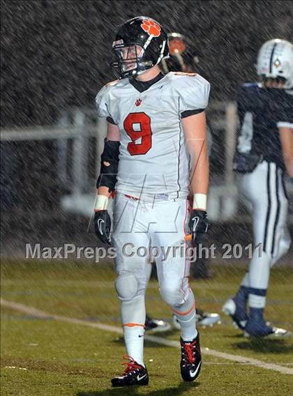 Thumbnail 2 in Ridgefield vs. Staples (CIAC Class LL Quarterfinal) photogallery.