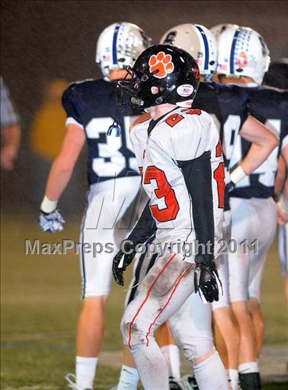 Thumbnail 2 in Ridgefield vs. Staples (CIAC Class LL Quarterfinal) photogallery.