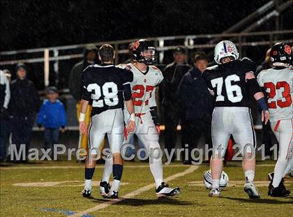 Thumbnail 2 in Ridgefield vs. Staples (CIAC Class LL Quarterfinal) photogallery.