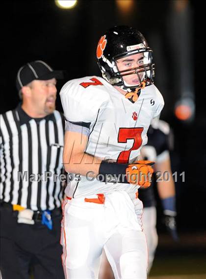 Thumbnail 1 in Ridgefield vs. Staples (CIAC Class LL Quarterfinal) photogallery.