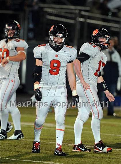 Thumbnail 2 in Ridgefield vs. Staples (CIAC Class LL Quarterfinal) photogallery.