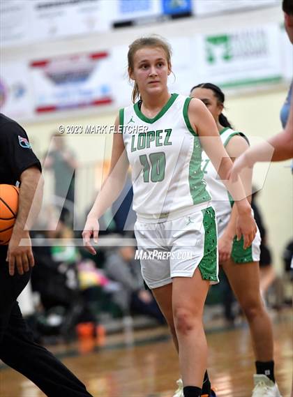 Thumbnail 1 in Seabreeze @ Father Lopez photogallery.