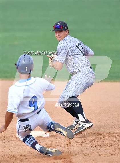 Thumbnail 3 in Churchill vs Johnson photogallery.