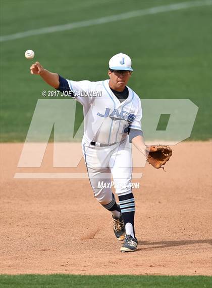 Thumbnail 3 in Churchill vs Johnson photogallery.
