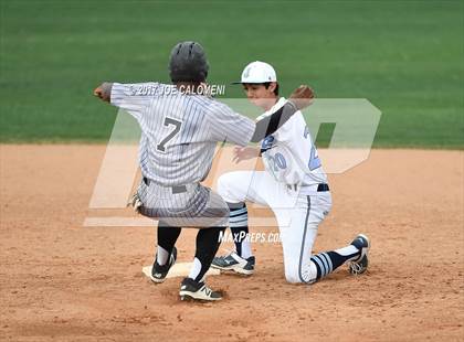 Thumbnail 3 in Churchill vs Johnson photogallery.
