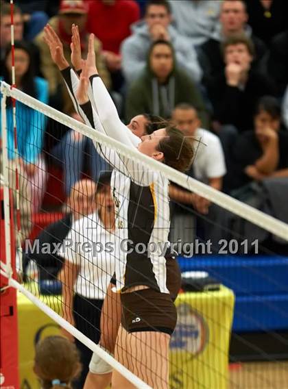 Thumbnail 3 in St. Francis vs. Presentation (CIF CCS D2 Final) photogallery.