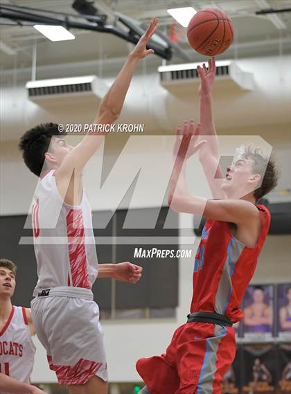 Thumbnail 1 in West Valley vs. Mount Si (WIAA 4A Regional Playoff) photogallery.