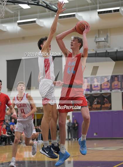 Thumbnail 3 in West Valley vs. Mount Si (WIAA 4A Regional Playoff) photogallery.