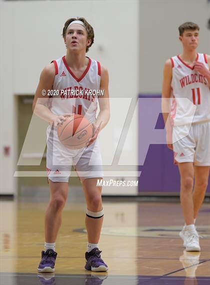 Thumbnail 3 in West Valley vs. Mount Si (WIAA 4A Regional Playoff) photogallery.