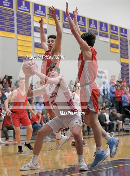 Thumbnail 1 in West Valley vs. Mount Si (WIAA 4A Regional Playoff) photogallery.