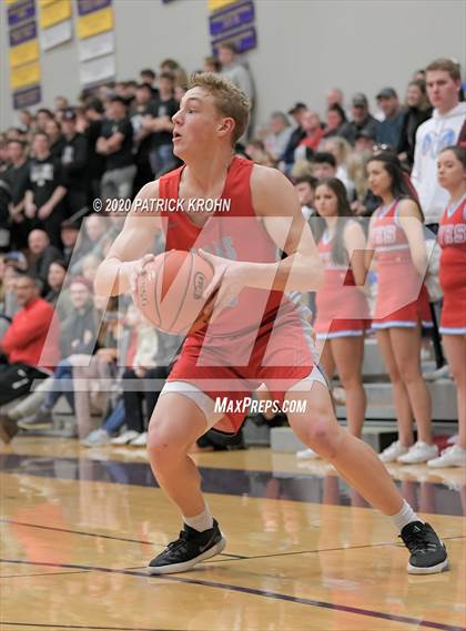Thumbnail 3 in West Valley vs. Mount Si (WIAA 4A Regional Playoff) photogallery.