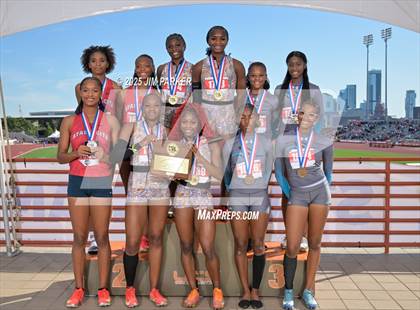 Thumbnail 2 in UIL 6A Track and Field State Finals (Awards) photogallery.