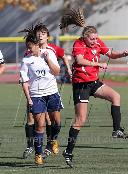 Thumbnail 3 in Flintridge Sacred Heart vs. West Ranch (Los Tacos Tournament) photogallery.