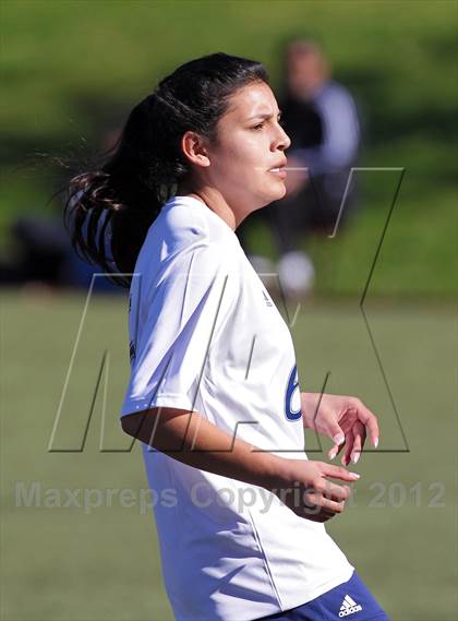 Thumbnail 2 in Flintridge Sacred Heart vs. West Ranch (Los Tacos Tournament) photogallery.