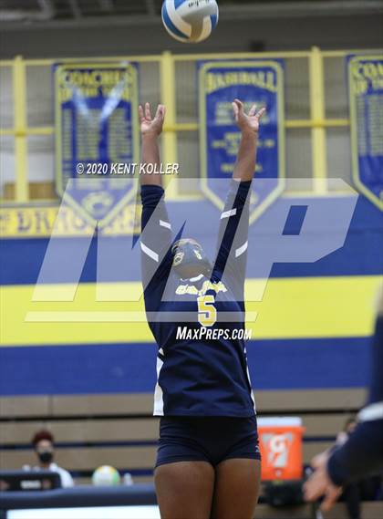 Thumbnail 1 in Roseville @ Clintondale photogallery.