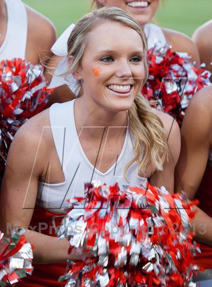 Thumbnail 3 in Melissa vs Celina photogallery.
