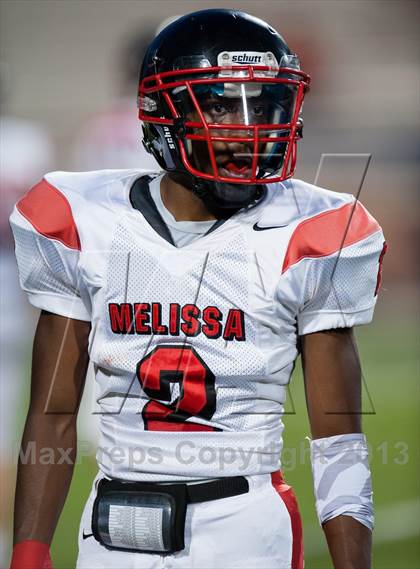 Thumbnail 3 in Melissa vs Celina photogallery.