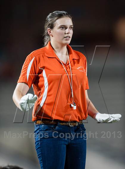 Thumbnail 2 in Melissa vs Celina photogallery.
