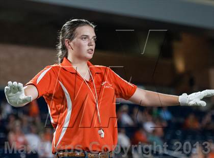 Thumbnail 2 in Melissa vs Celina photogallery.