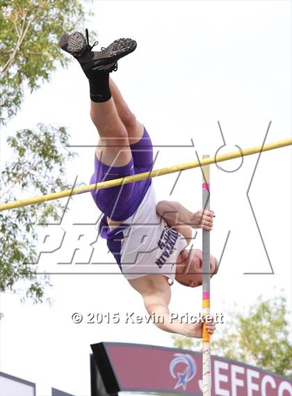 Thumbnail 3 in CHSAA 4A State Pole Vault photogallery.