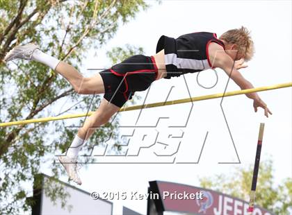 Thumbnail 2 in CHSAA 4A State Pole Vault photogallery.