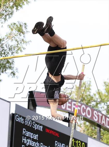 Thumbnail 2 in CHSAA 4A State Pole Vault photogallery.