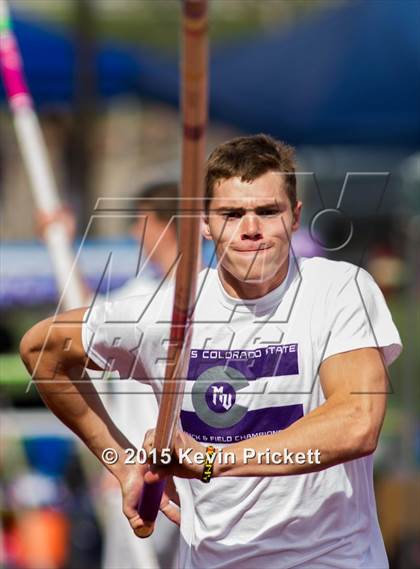 Thumbnail 3 in CHSAA 4A State Pole Vault photogallery.